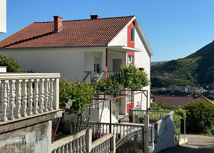 Nuni Apartments