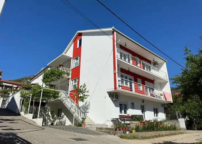 Nuni Apartments